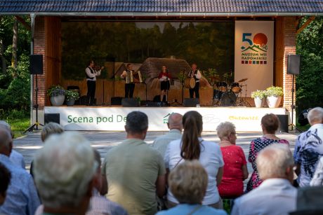 Układy Lata po raz trzeci. Garncarstwo, muzyka i taniec w Muzeum Wsi Radomskiej (43)
